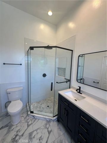13508 Moorpark 2, Sherman Oaks, CA 91423