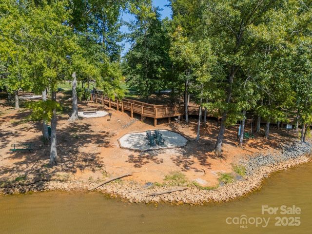 5620 Casper Drive, Charlotte, NC 28214