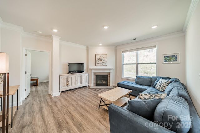 5620 Casper Drive, Charlotte, NC 28214