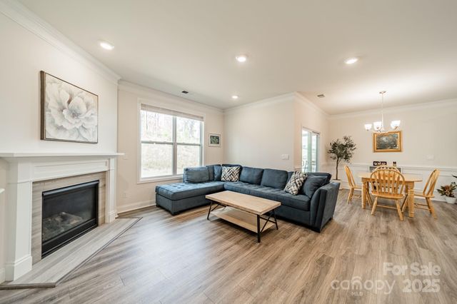 5620 Casper Drive, Charlotte, NC 28214