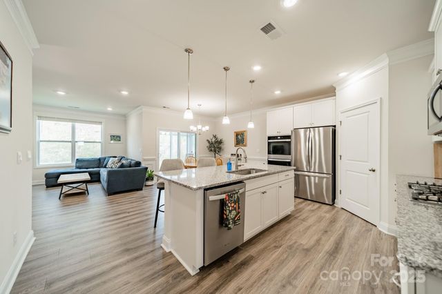 5620 Casper Drive, Charlotte, NC 28214