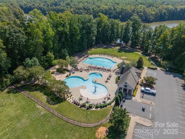 5620 Casper Drive, Charlotte, NC 28214