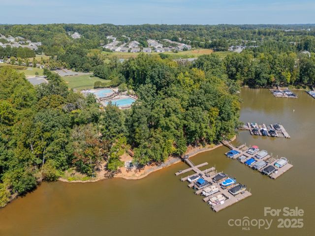 5620 Casper Drive, Charlotte, NC 28214