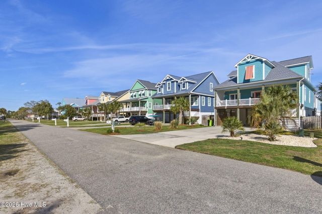 1413 Croaker Lane, Carolina Beach, NC 28428