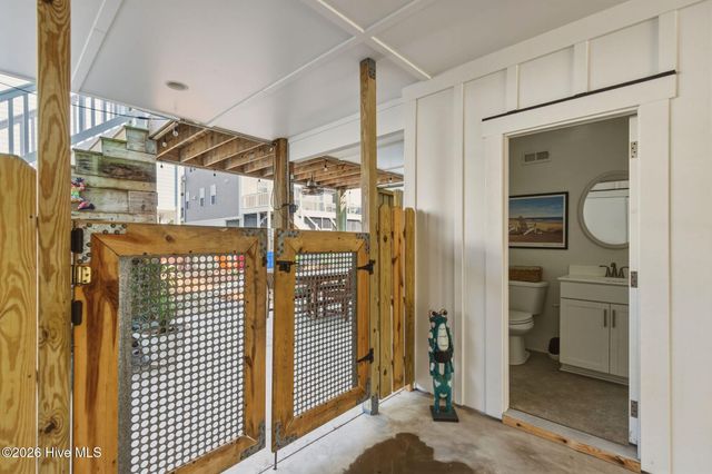 1413 Croaker Lane, Carolina Beach, NC 28428