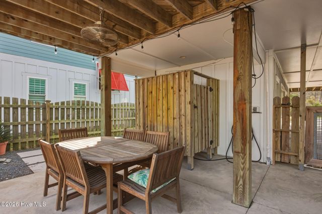 1413 Croaker Lane, Carolina Beach, NC 28428