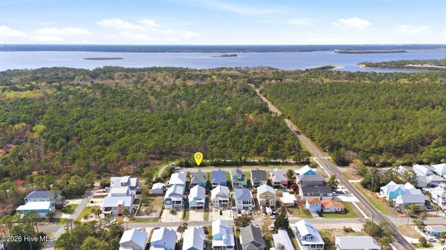 1413 Croaker Lane, Carolina Beach, NC 28428