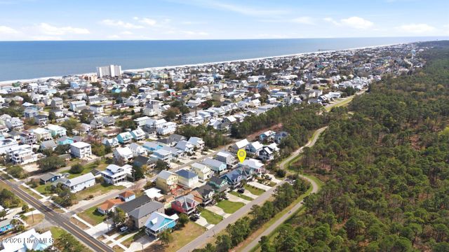 1413 Croaker Lane, Carolina Beach, NC 28428