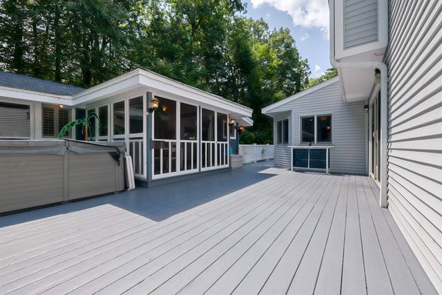 6 Haines Terrace, Merrimack, NH 03054