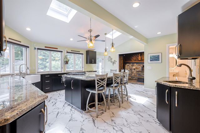 6 Haines Terrace, Merrimack, NH 03054