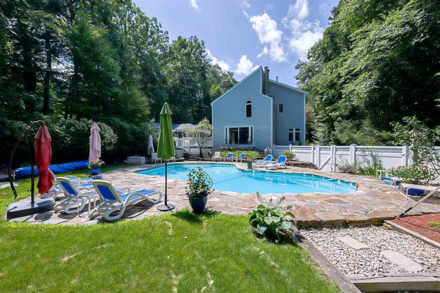 6 Haines Terrace, Merrimack, NH 03054