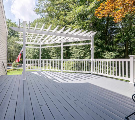 6 Haines Terrace, Merrimack, NH 03054