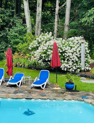 6 Haines Terrace, Merrimack, NH 03054