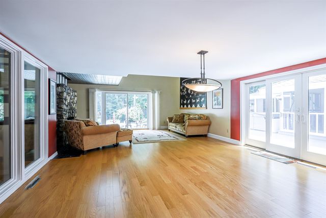 6 Haines Terrace, Merrimack, NH 03054