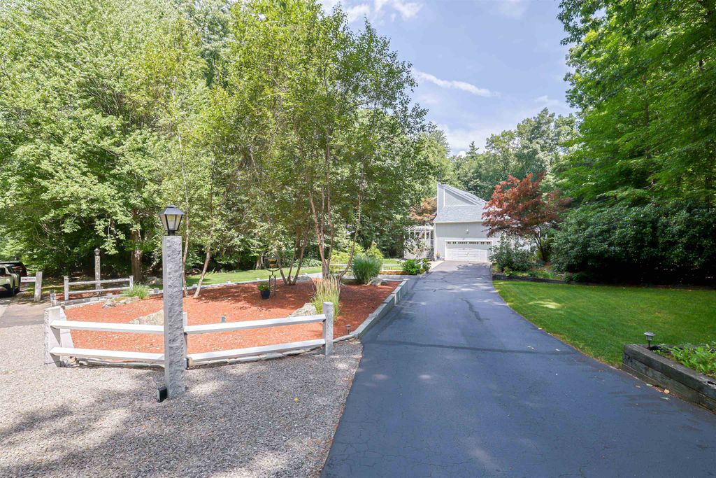 6 Haines Terrace, Merrimack, NH 03054