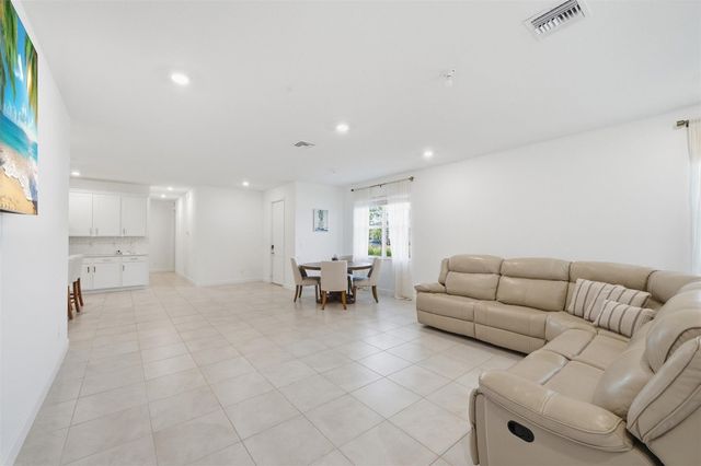 1332 Haywagon Trail 1332, Loxahatchee, FL 33470