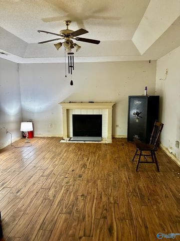 104 Lamirda Court, Hazel Green, AL 35750