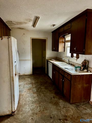 104 Lamirda Court, Hazel Green, AL 35750