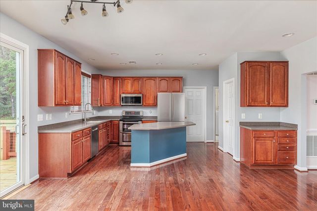 1139 SHADOWS DR, Front Royal, VA 22630