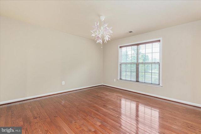 1139 SHADOWS DR, Front Royal, VA 22630