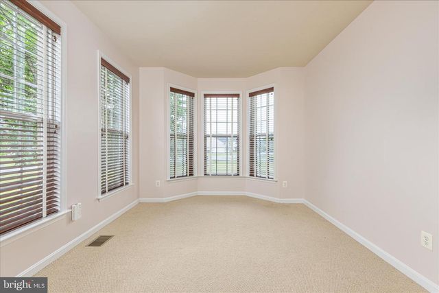 1139 SHADOWS DR, Front Royal, VA 22630