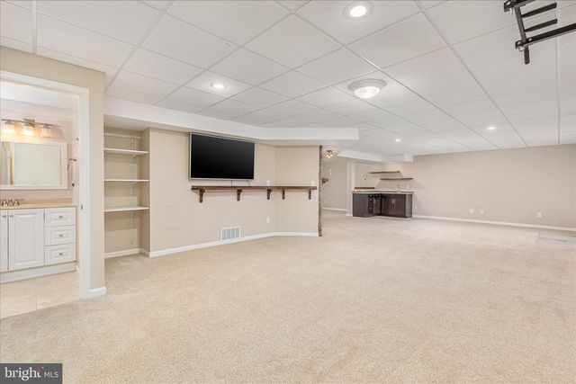 1139 SHADOWS DR, Front Royal, VA 22630