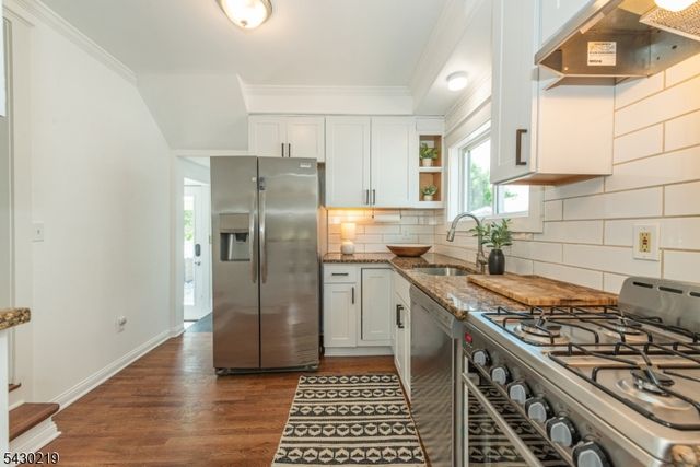 35 Howe Ave, Montclair Twp., NJ 07042