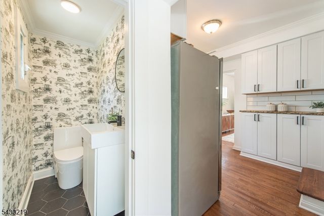 35 Howe Ave, Montclair Twp., NJ 07042