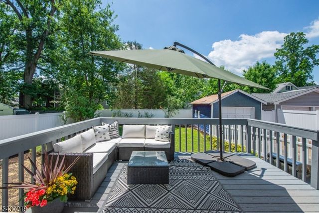35 Howe Ave, Montclair Twp., NJ 07042