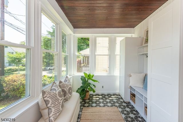 35 Howe Ave, Montclair Twp., NJ 07042