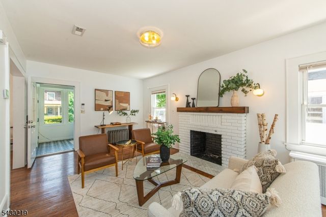 35 Howe Ave, Montclair Twp., NJ 07042