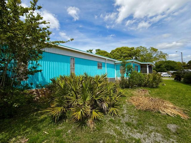 2577 BROOKSIDE CIRCLE, Mount Dora, FL 32757