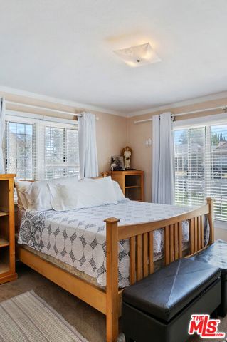 2531 6th Avenue, Los Angeles, CA 90018