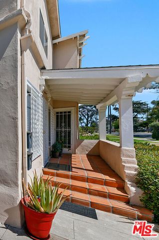2531 6th Avenue, Los Angeles, CA 90018