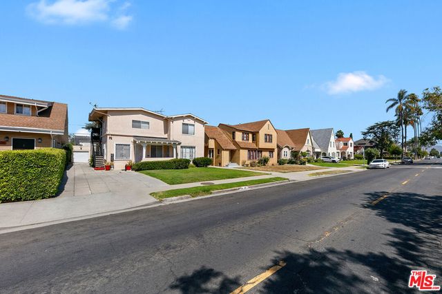 2531 6th Avenue, Los Angeles, CA 90018