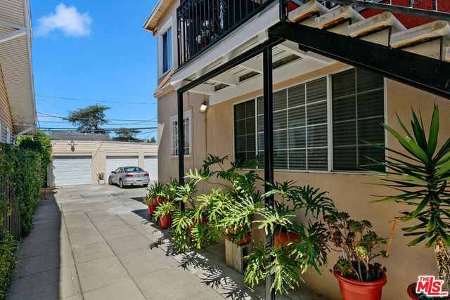 2531 6th Avenue, Los Angeles, CA 90018