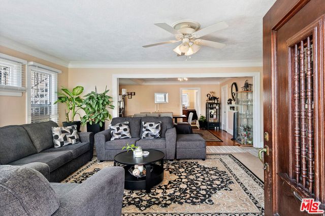 2531 6th Avenue, Los Angeles, CA 90018