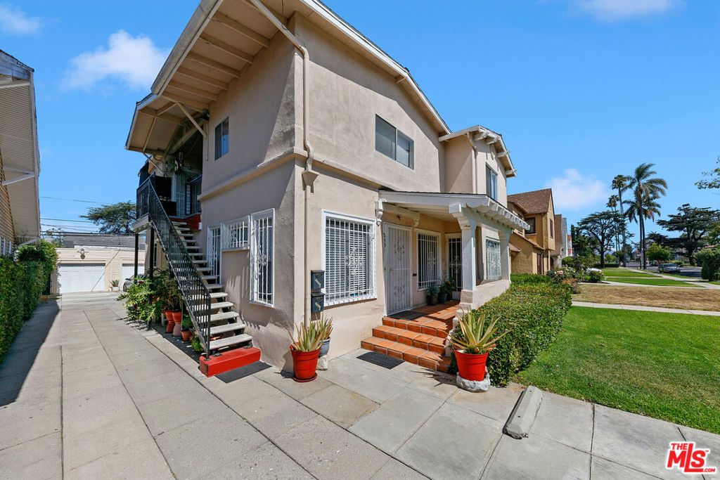 2531 6th Avenue, Los Angeles, CA 90018