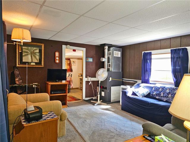 195 Kinch Rd, President Twp, PA 16301