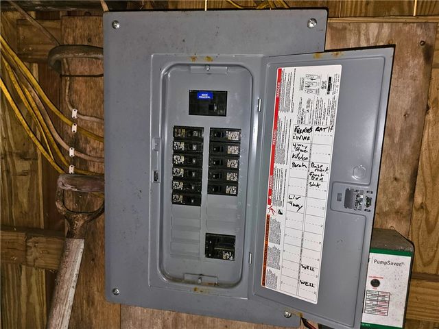 195 Kinch Rd, President Twp, PA 16301