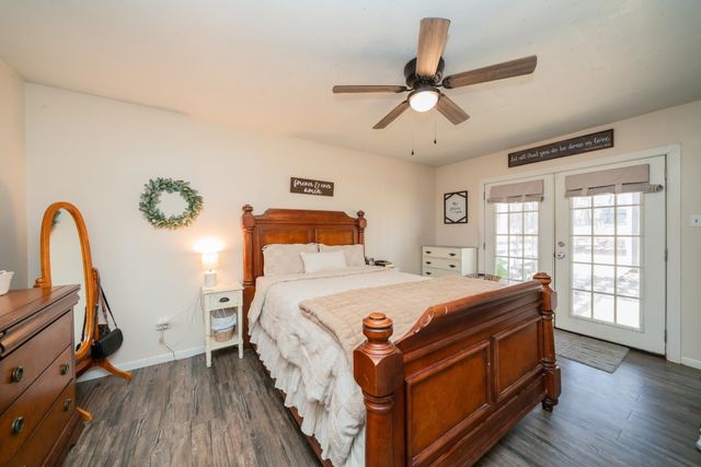 6823 Oakwood Dr., Gilmer, TX 75645