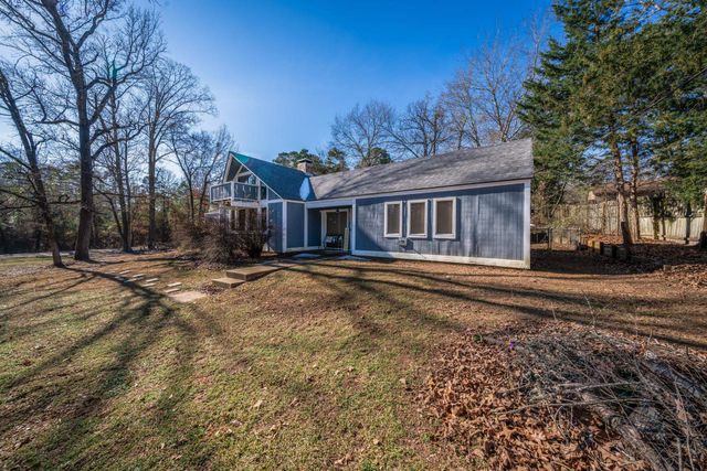 6823 Oakwood Dr., Gilmer, TX 75645