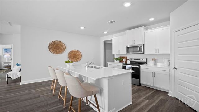 1030 Lakes Boulevard, Brunswick, GA 31525