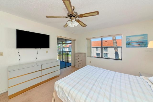 4425 45TH AVENUE W 202, Bradenton, FL 34210