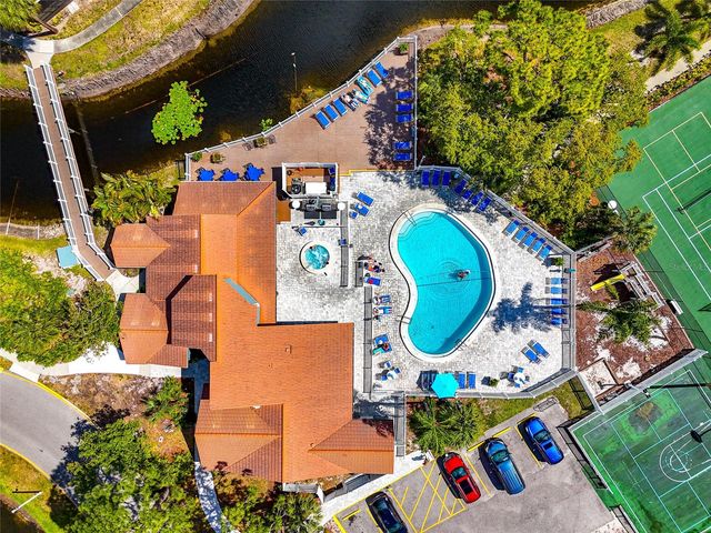 4425 45TH AVENUE W 202, Bradenton, FL 34210