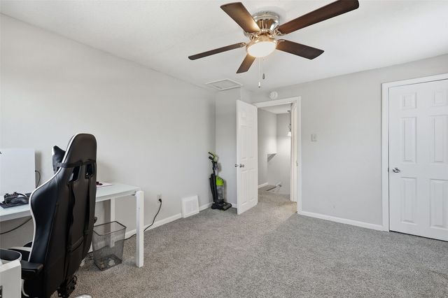 424 18th Street NE, Cedar Rapids, IA 52402