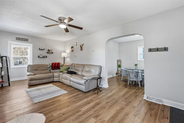 424 18th Street NE, Cedar Rapids, IA 52402