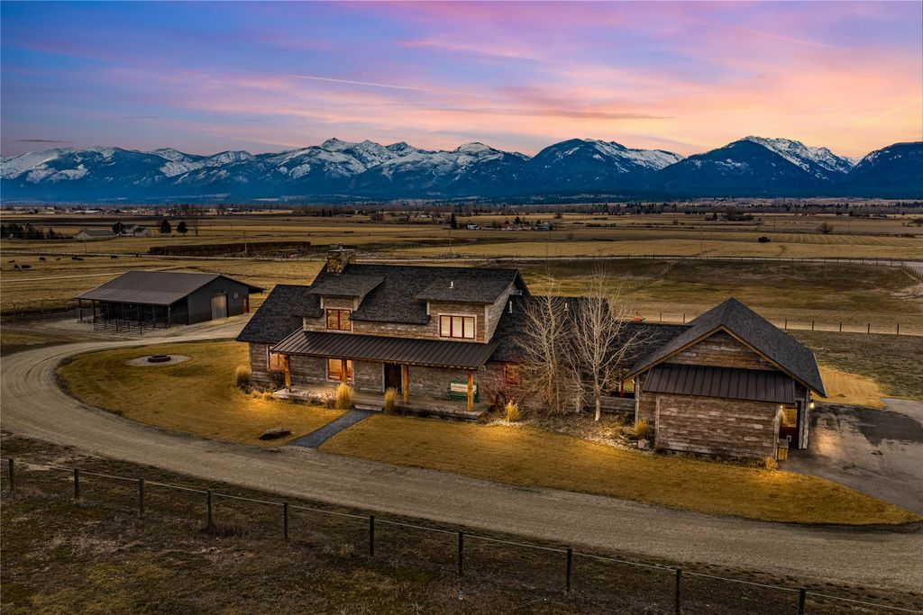 649 Little Bailey Lane, Corvallis, MT 59828