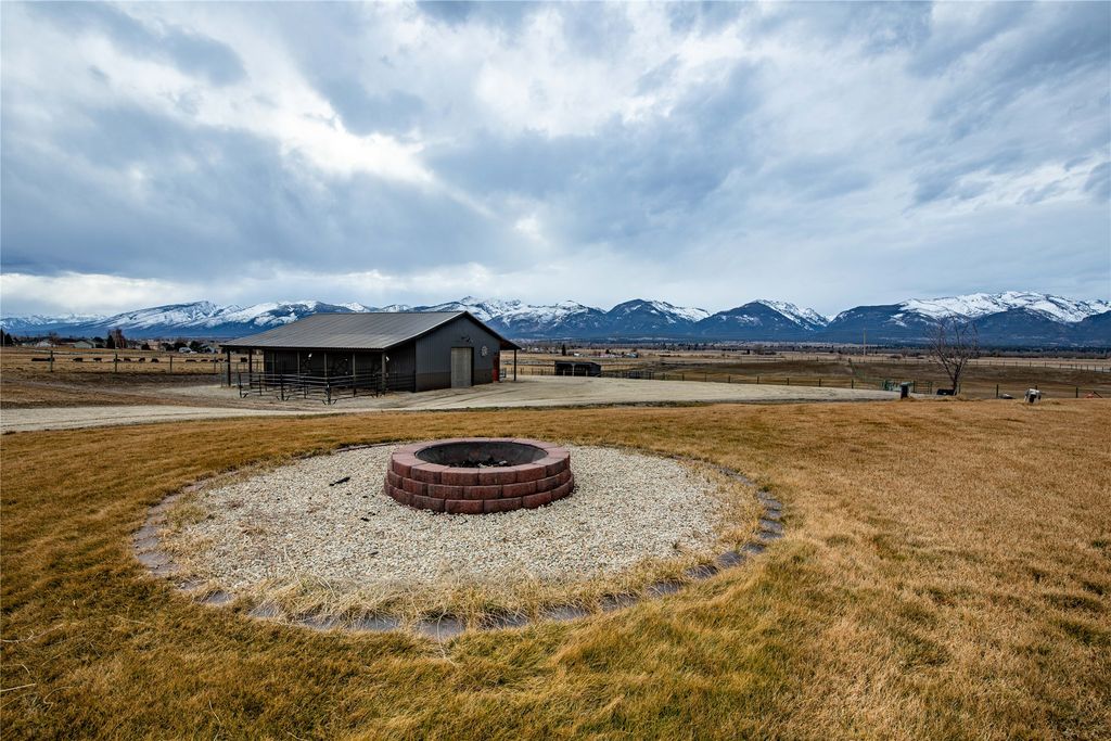 649 Little Bailey Lane, Corvallis, MT 59828 photo 70