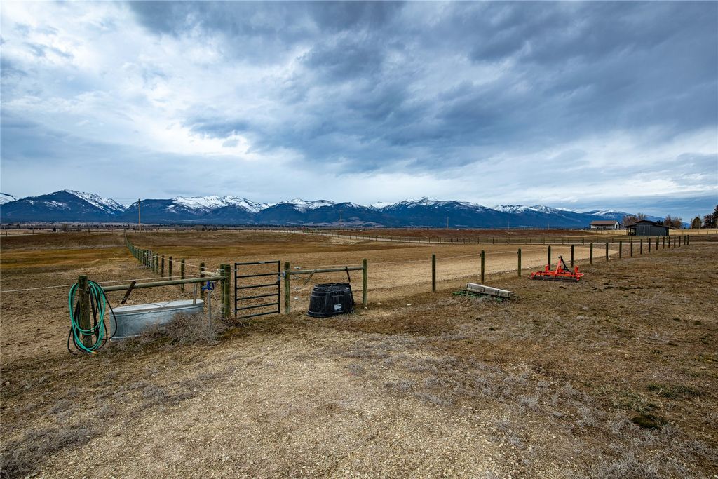 649 Little Bailey Lane, Corvallis, MT 59828 photo 72